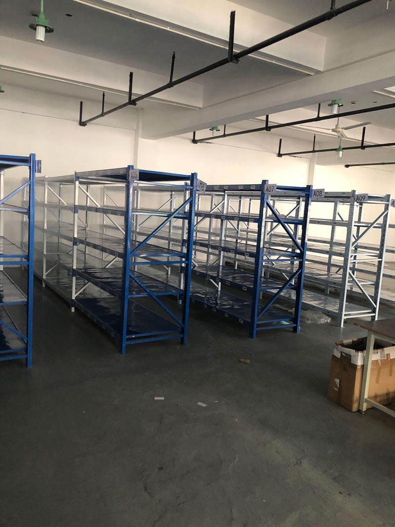 仓库货架